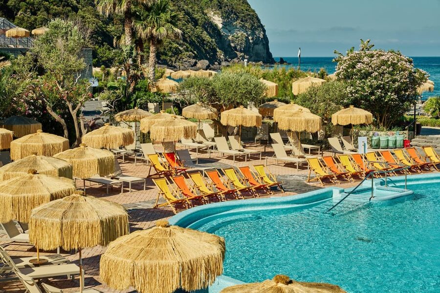 Giardini Poseidon Terme: Dal porto di Napoli - A relaxed lunch break instead of a packed sightseeing day
