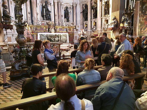Guide tour in Naples downtown with an art expert - Pace, walking conditions, and practical fit