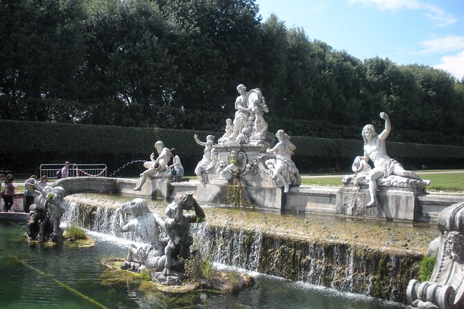 Guided tour of the Royal Palace of Caserta with an art expert - Meeting Ilaria, the art-focused guide