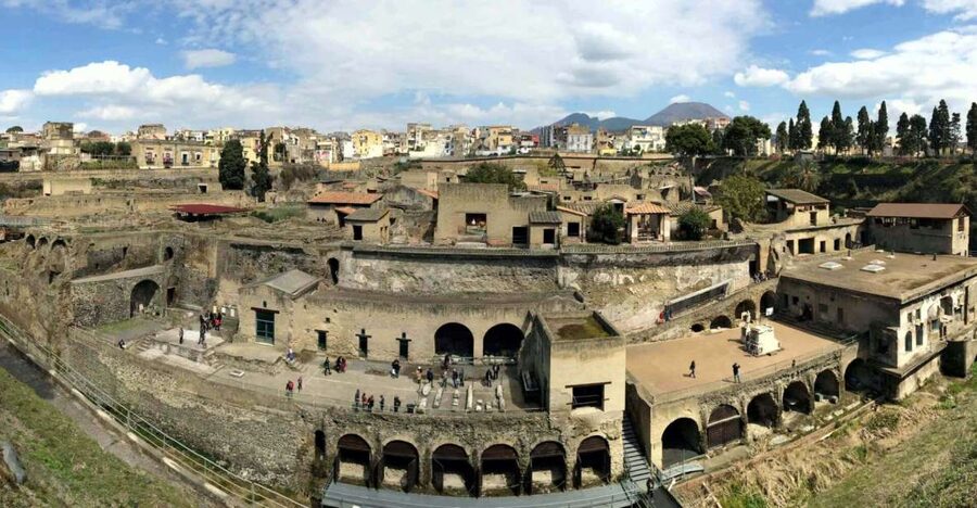 Herculaneum: Skip-the-Line Entry Ticket with Audio Guide - Is the audio guide worth using?