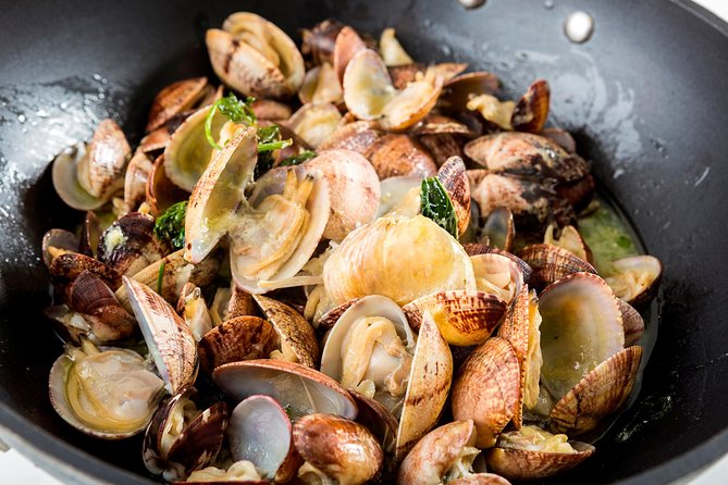 Homemade Pasta And Seafood Cooking Class with Dinner - Key points