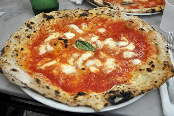 Incredible Naples: Private Walking Tour with Expert Local Guide - What the guides add to the route