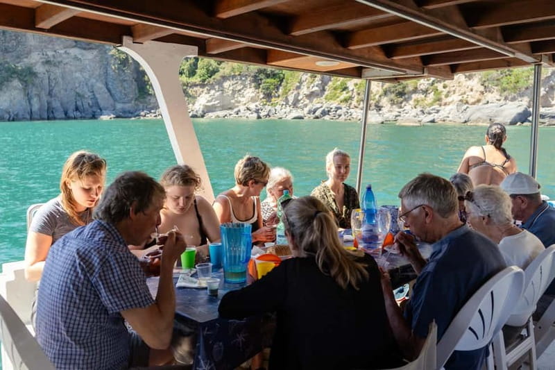 Ischia: Boat tour with swimming stops and lunch on board - Aragonese Castle and Ischia’s eastern coast