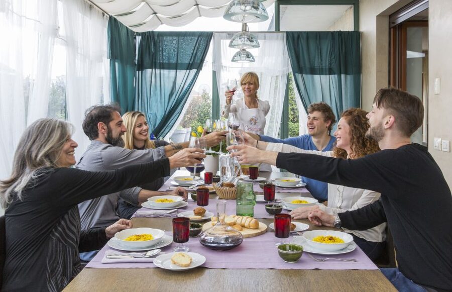 Ischia: Dining Experience at a Local's Home - Hospitality is the heart of the experience