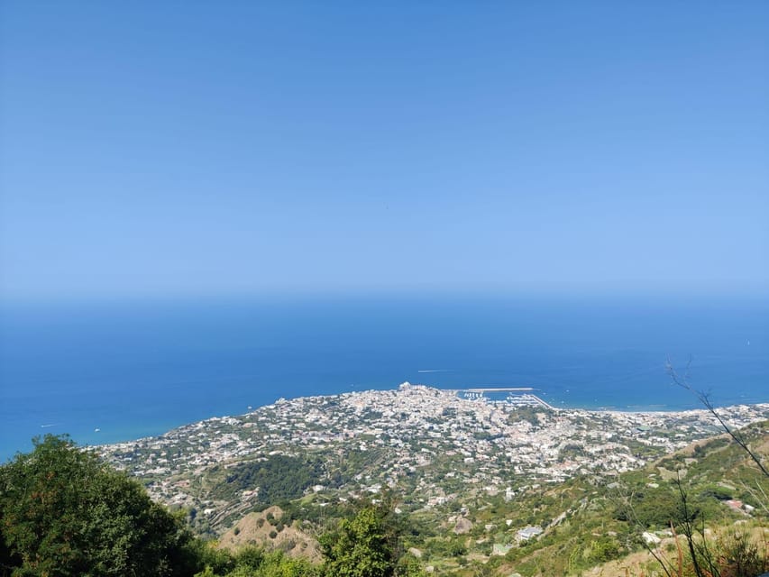 Ischia: Epomeo summit hike - Key points before you book