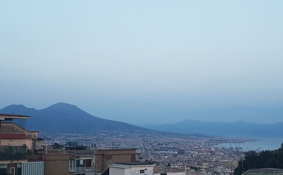 Make Neapolitan Pizza With A View Of Naples Like No Other - Timing, transport, and the late-night catch