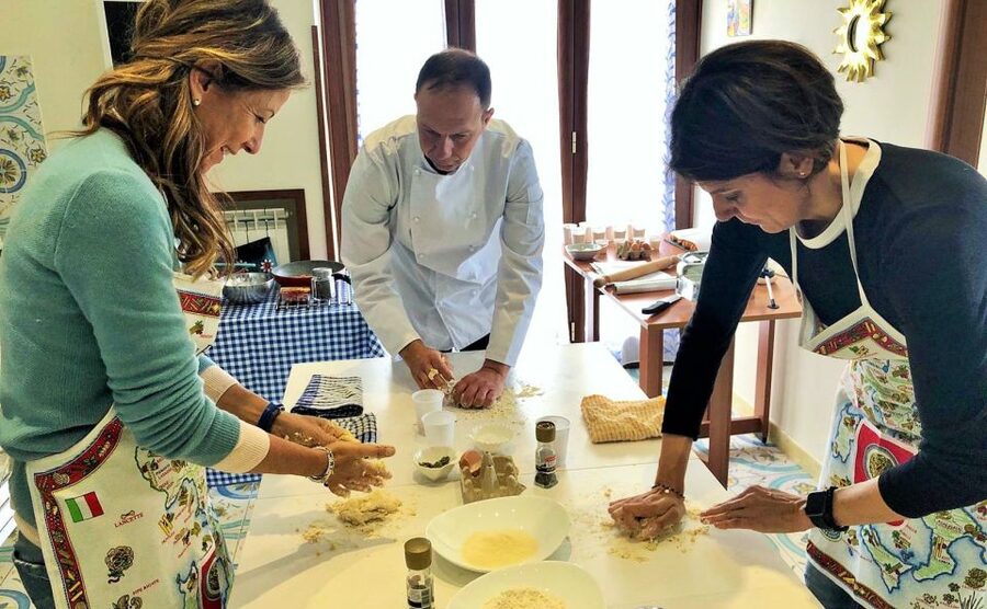 Make Neapolitan Pizza With A View Of Naples Like No Other - What happens when you arrive at Colli Aminei