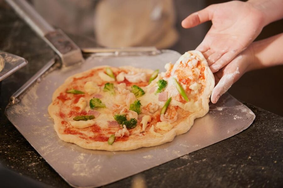 Master Authentic Neapolitan Pizza & Tiramisu at Home - Who will enjoy this class most
