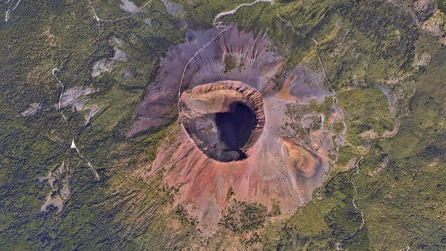 Mount Vesuvius: Skip-the-Line Ticket and Smart Digital Guide - Who will get the most from this experience?
