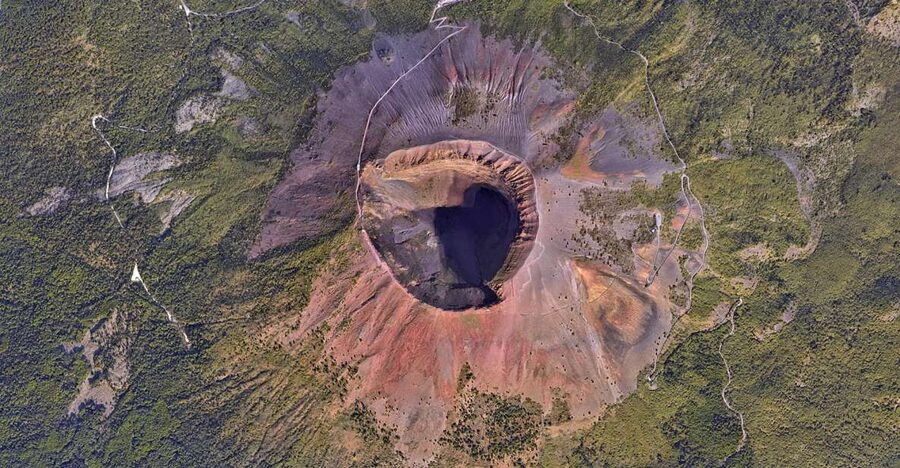 Mount Vesuvius: Skip-the-Line Ticket and Smart Digital Guide - Reaching the volcano from Naples or Pompeii