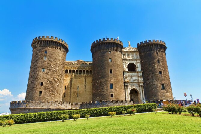 Naples - 4 hours in the streets of the city - Via Toledo and the Spanish Quarter