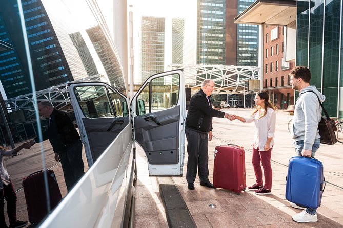 Naples Airport private departure transfer (Naples Hotels to Naples Airport) - Punctuality and communication matter most
