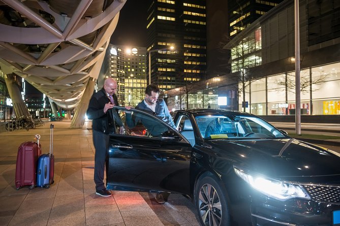 Naples Airport private departure transfer (Naples Hotels to Naples Airport) - What you get inside the private vehicle