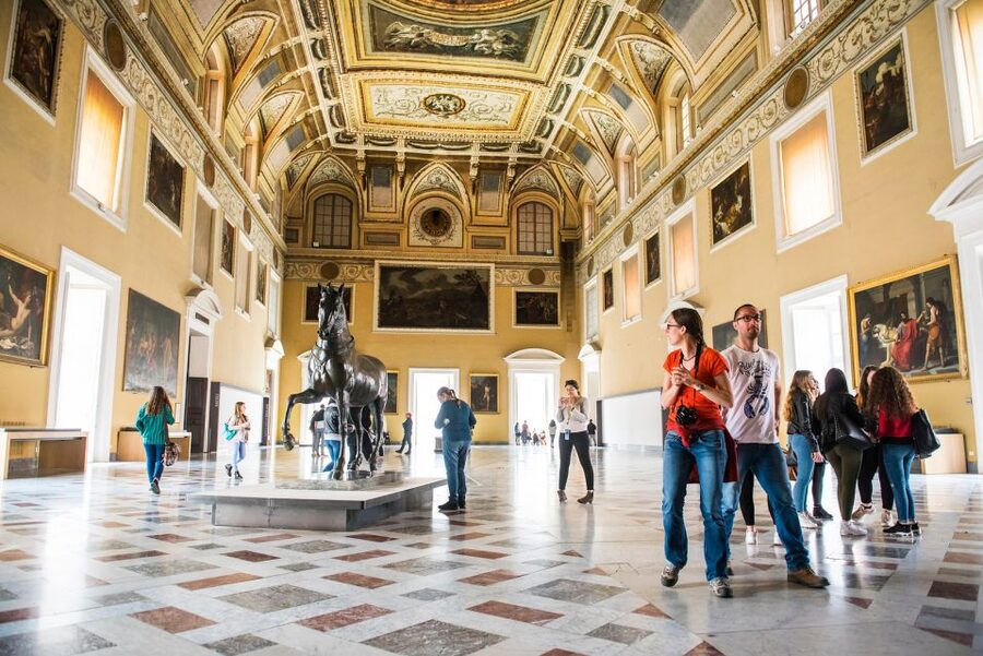 Naples Archaeological Museum 2-Hour Guided Private Tour - Meeting your guide at the main entrance
