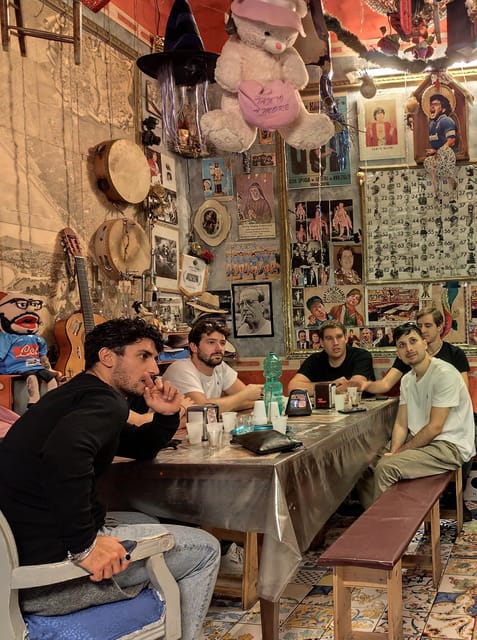 Naples: Authentic Family Home Lunch with Music Show & Spanish Quarters Tour - Wine, coffee, and music at the table