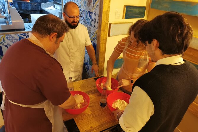 Naples: Authentic Italian Pizza Making Class with Local Pizzaiolo - What the guide can explain well, and where things get difficult