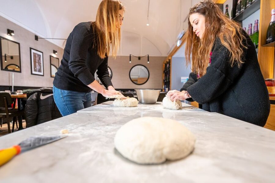 Naples: Authentic Neapolitan Pizza Making Class - The limits of a two-hour pizza lesson