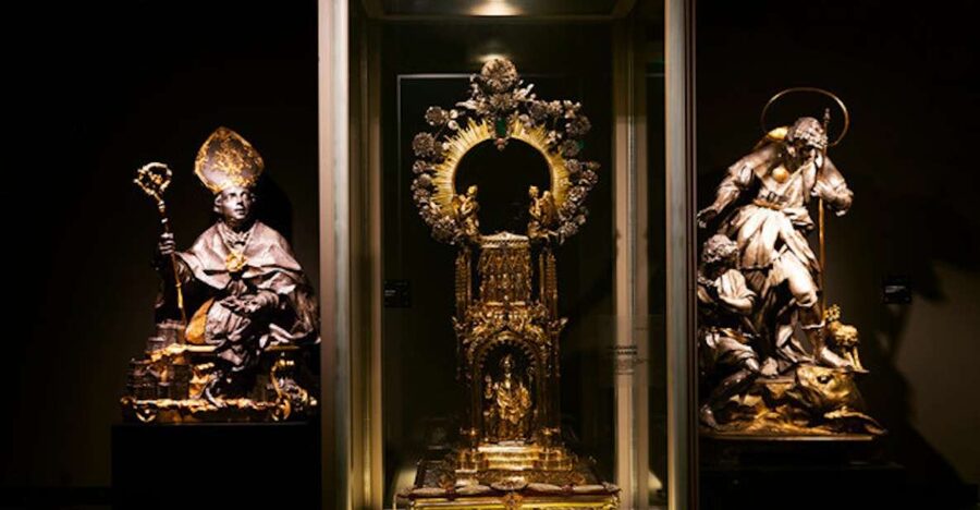 Naples: Chapel & Museum of San Gennaro Guided Tour - How to fit it into a Naples day