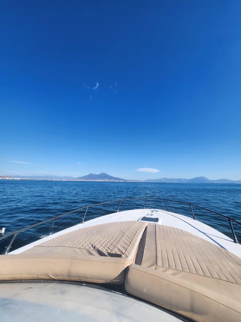 Naples: City Boat Tour with Aperitif - Why the small group changes the mood