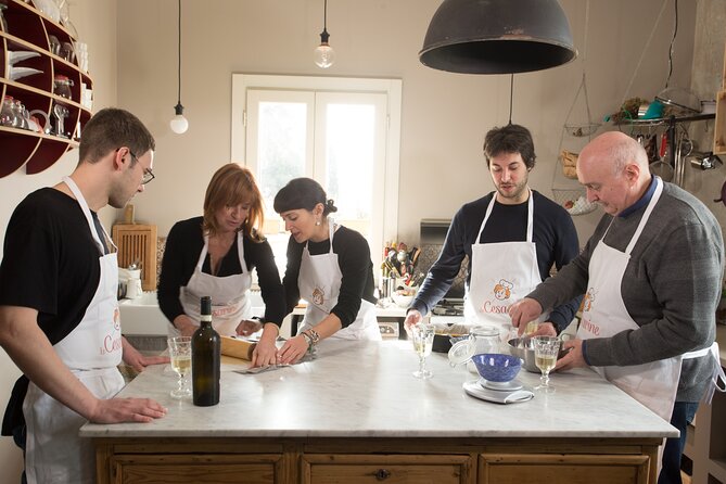 Naples: Cook 3 Authentic Recipes in a Local's Home - Finding the meeting point in a private residence