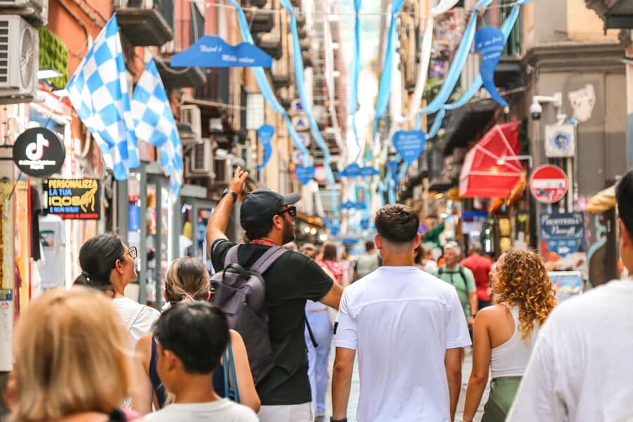 Naples: Culture & Street Food with a Local Guide - Why this food walk works in Naples