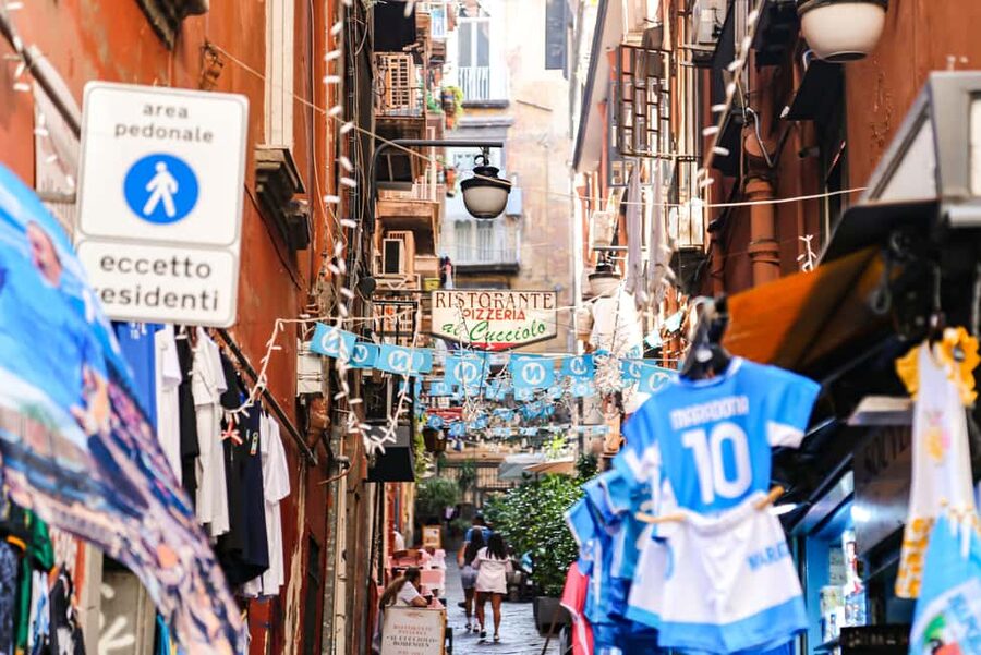 Naples: Culture & Street Food with a Local Guide - Via Toledo, pizza, and the city’s grander face
