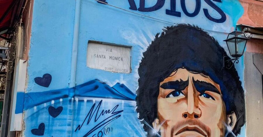 Naples: Diego Maradona Guided City Walking Tour - Piazza del Plebiscito and the first part of the walk