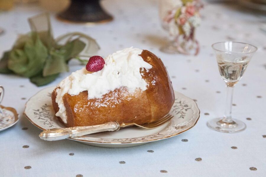 Naples: Dining Experience at a Local's Home - Three Courses, Plus the Conversation
