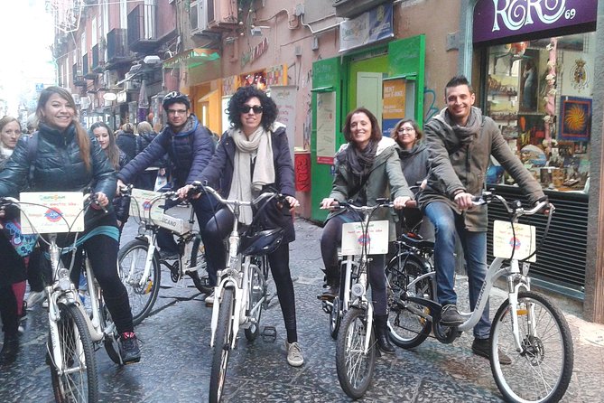 Naples electric bike tour Partenope - Why an electric bike works so well in Naples