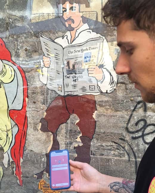 Naples: Family Mythology Treasure Hunt w/ Food Stop - San Lorenzo Maggiore and the lanes of Spaccanapoli
