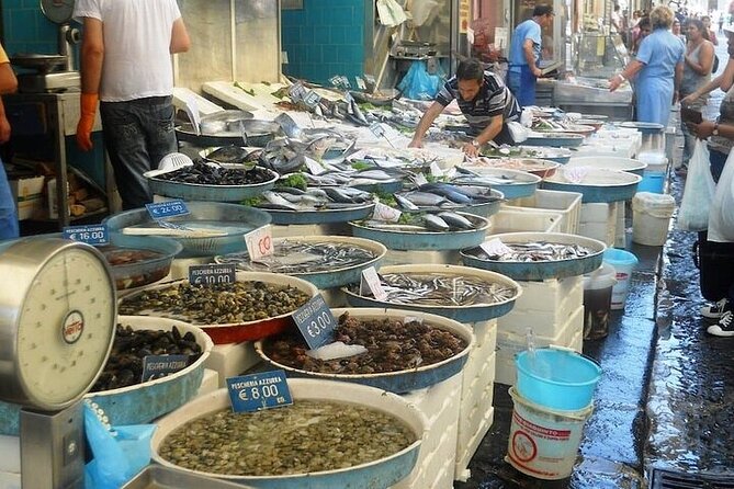 Naples Food Tour (2hrs) - The private format and its value