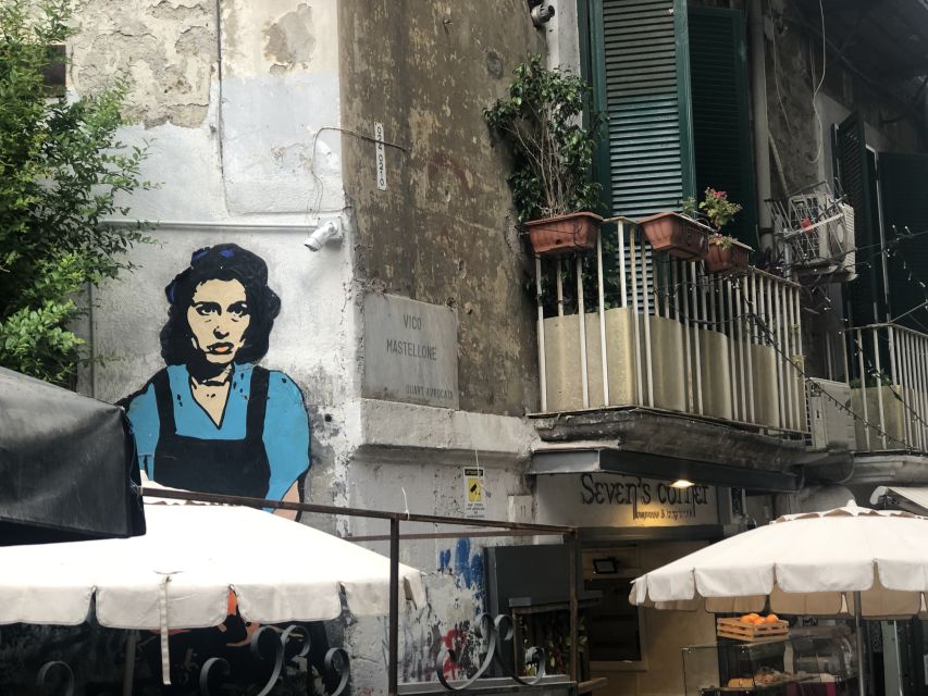 Naples: Guided Pub Crawl in the Old Town - Moving into the Spanish Quarters