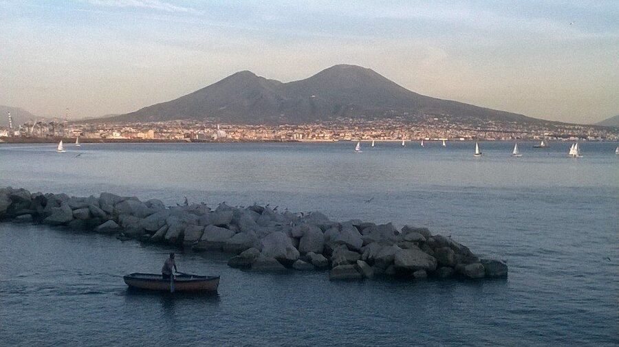 Naples: Guided Walking Tour - Starting at Gran Caffè Gambrinus in royal Naples