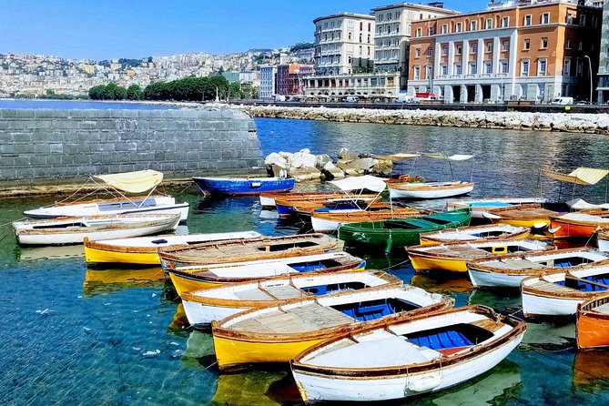 Naples historic center private tour with pizza lunch - Castel Nuovo and the city’s medieval power