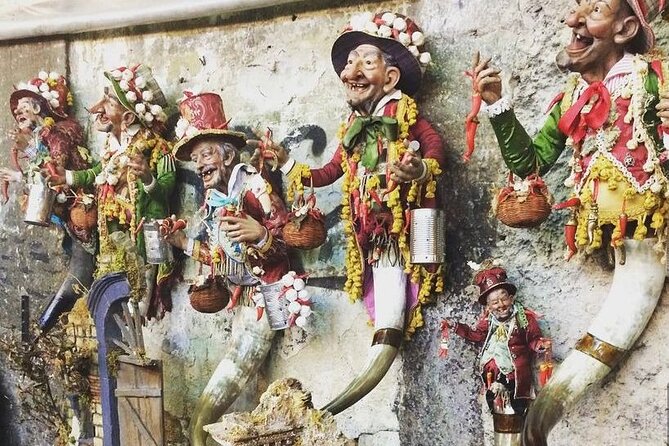 Naples Historical Center walking tour (2hrs) - Via dei Tribunali and the bones of ancient Neapolis