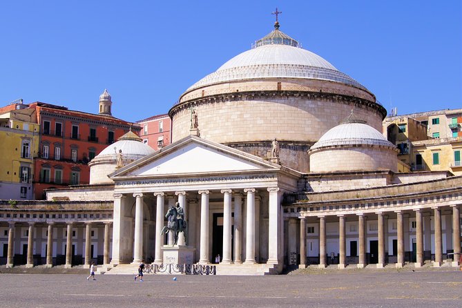 Naples in-Depth Private Walking Tour with Expert Guide - Spaccanapoli, San Domenico, and ordinary Neapolitan life