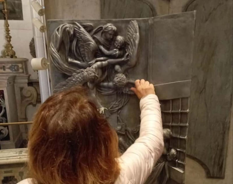 Naples: Masterpieces of Caravaggio Guided Walking Tour - The Final Hour and Naples in the 1600s