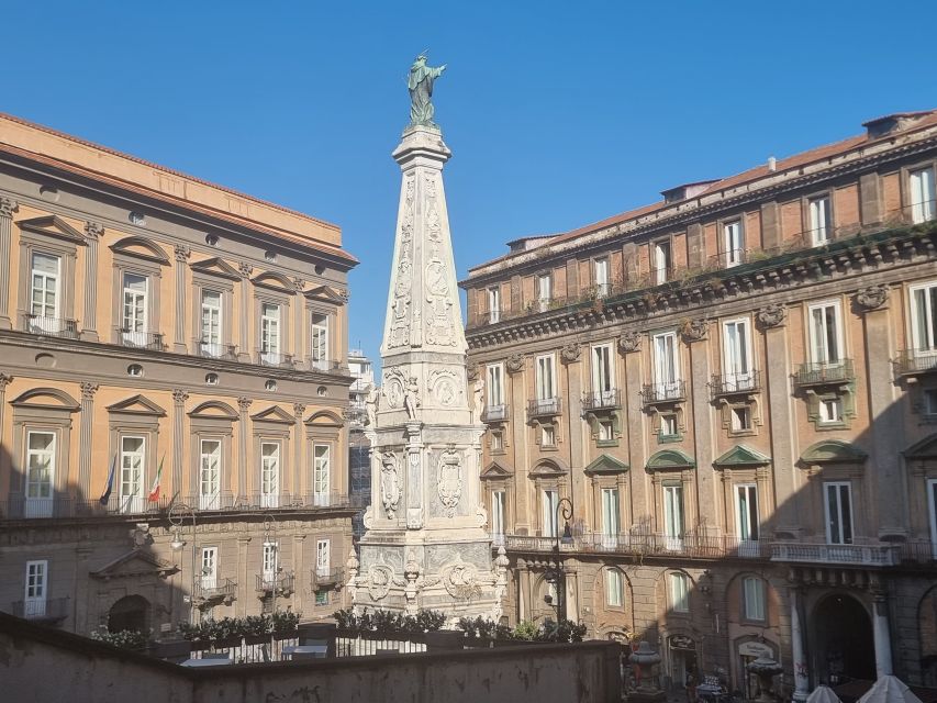Naples: Monuments and Historic District Self-Guided Tour - Simple ways to use the guide well