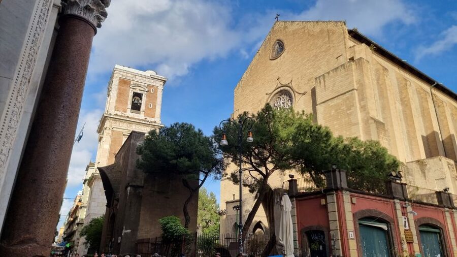 Naples: Monuments and Historic District Self-Guided Tour - Should you book the Naples self-guided tour?