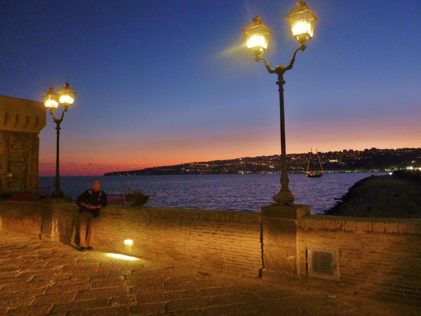 Naples: Night Driving Tour with Local Pizza Dinner - Meeting at Starhotel Terminus