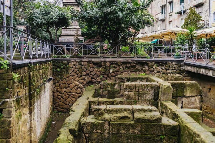 Naples: Old Town Guided Walking Tour - Purgatorio ad Arco and Naples’ unusual legends