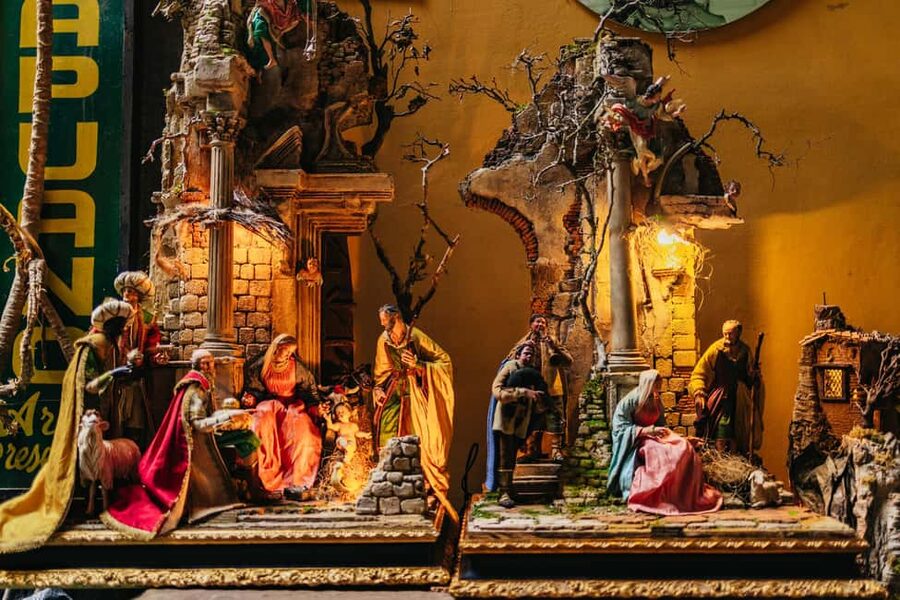 Naples: Old Town Guided Walking Tour - San Lorenzo Maggiore and the archaeological layers