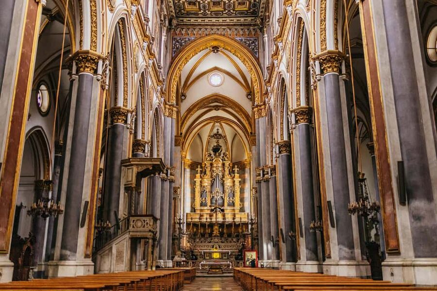 Naples: Old Town Guided Walking Tour - Street art, Banksy, and modern Naples