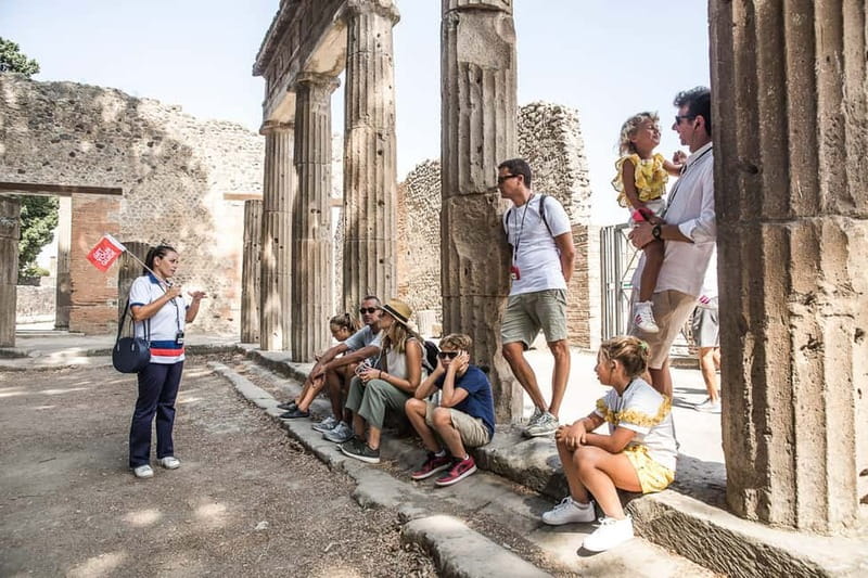 Naples or Sorrento: Full-Day Pompeii and Mount Vesuvius Tour - What makes the guides useful