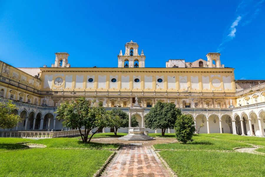 Naples Panoramic walking tour thourgh La Pedamentina scale - Starting at Montesanto and rising to Vomero