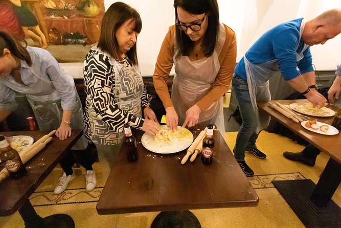 Naples Pasta Class: Fettuccine & Ravioli with Grandma’s Recipe - Key points at a glance
