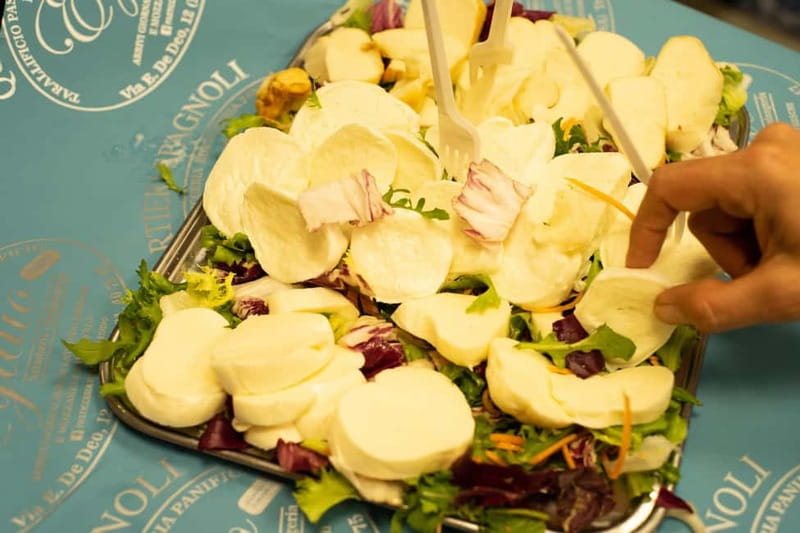 Naples: Pasta, Wine & Authentic Food Tour - Practical timing and what to bring