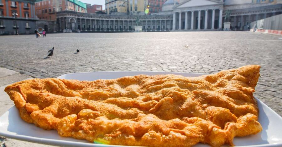 Naples: Pizza and Beyond Food Tour - Fried pizza, the city’s postwar classic