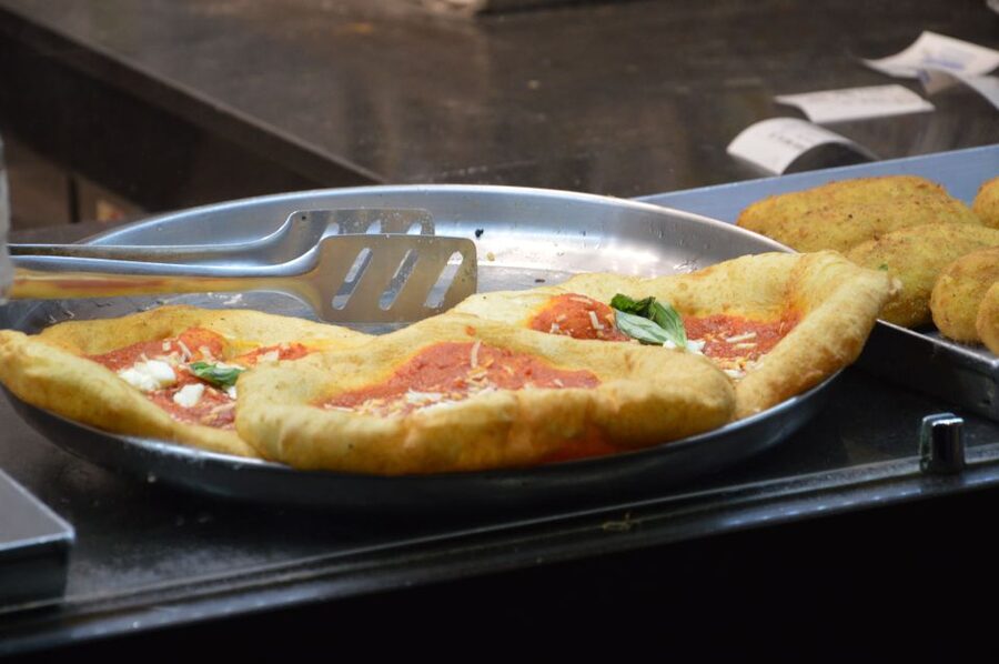 Naples: Pizza and Beyond Food Tour - The walking route and the guide make the difference