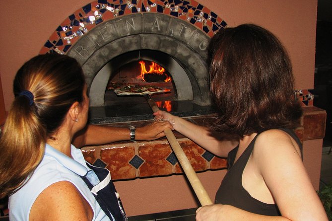 Naples Pizza Cooking Class - Meeting the pizzaiolo at Via delle Zite
